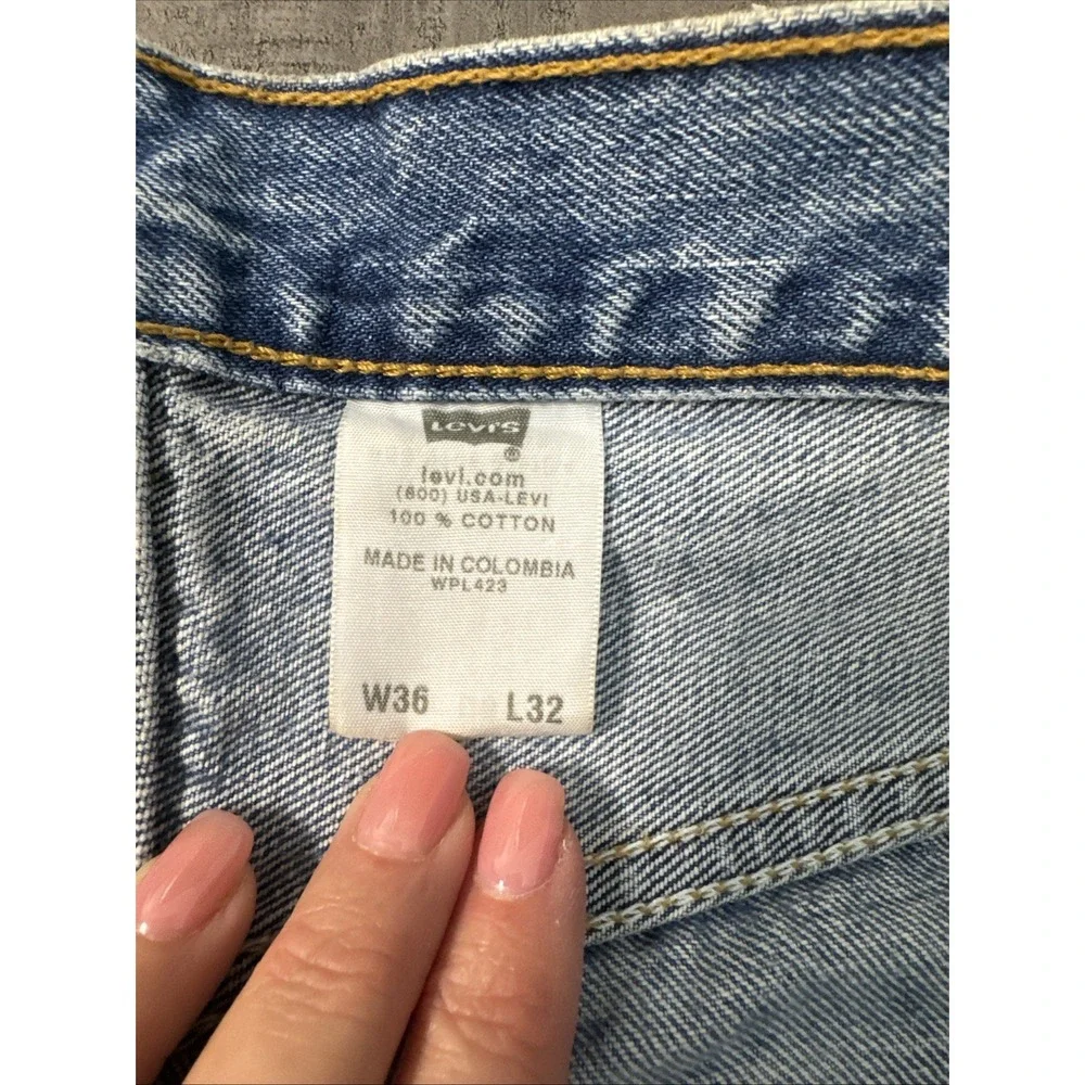 Vintage  Levi's 501 men's jeans 36/32 (31) Denim Button Fly 100% Cotton  5010193